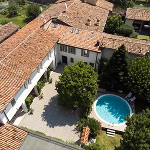 Corte Martinola In Franciacorta Bed & Breakfast